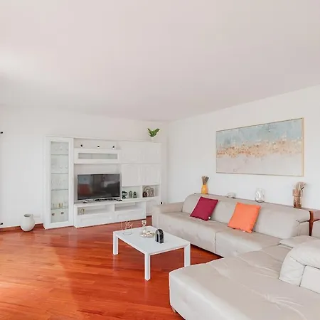 Luna By Comorooms * Como