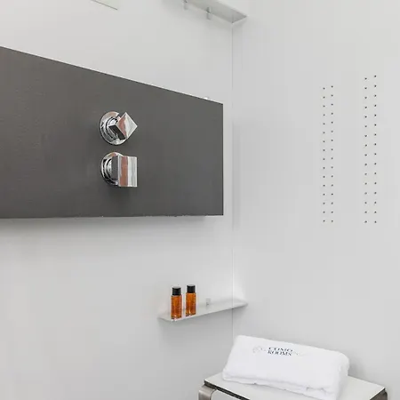 Luna By Comorooms Côme