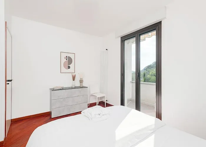 Luna By Comorooms コモ