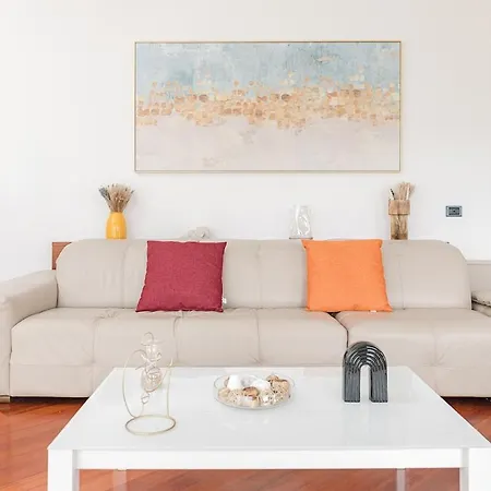 Luna By Comorooms 코모