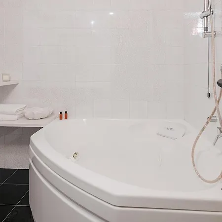 Luna By Comorooms Villa *