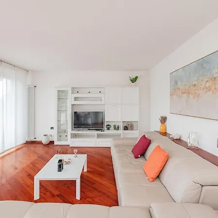 Villa Luna By Comorooms Como